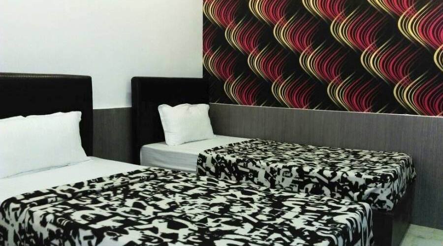 Hotel Pine Borough, Shillong 5